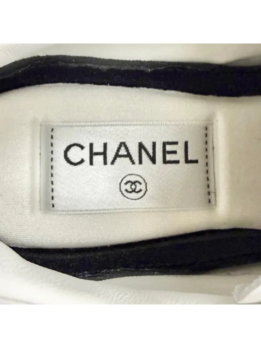 Chanel Canvas Leather CC Logo Bicolor Sneakers Pink White